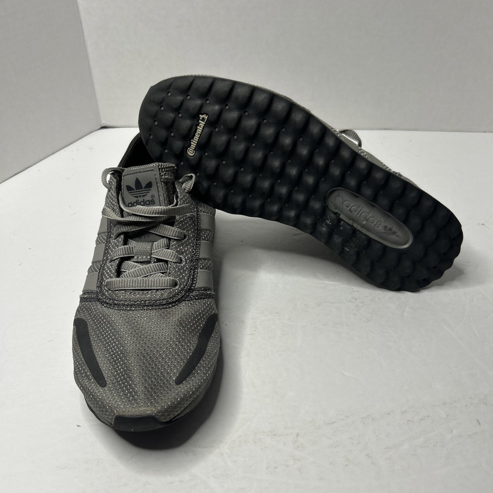 Adidas Continental Grey 3 Stripes Male US Size 5